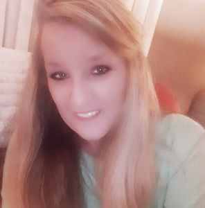 Meet your Posher, Suzanne